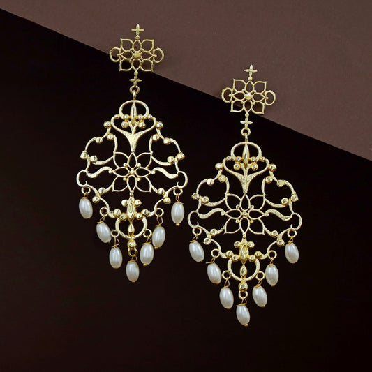 Golden Filigree Rice Pearl Earring